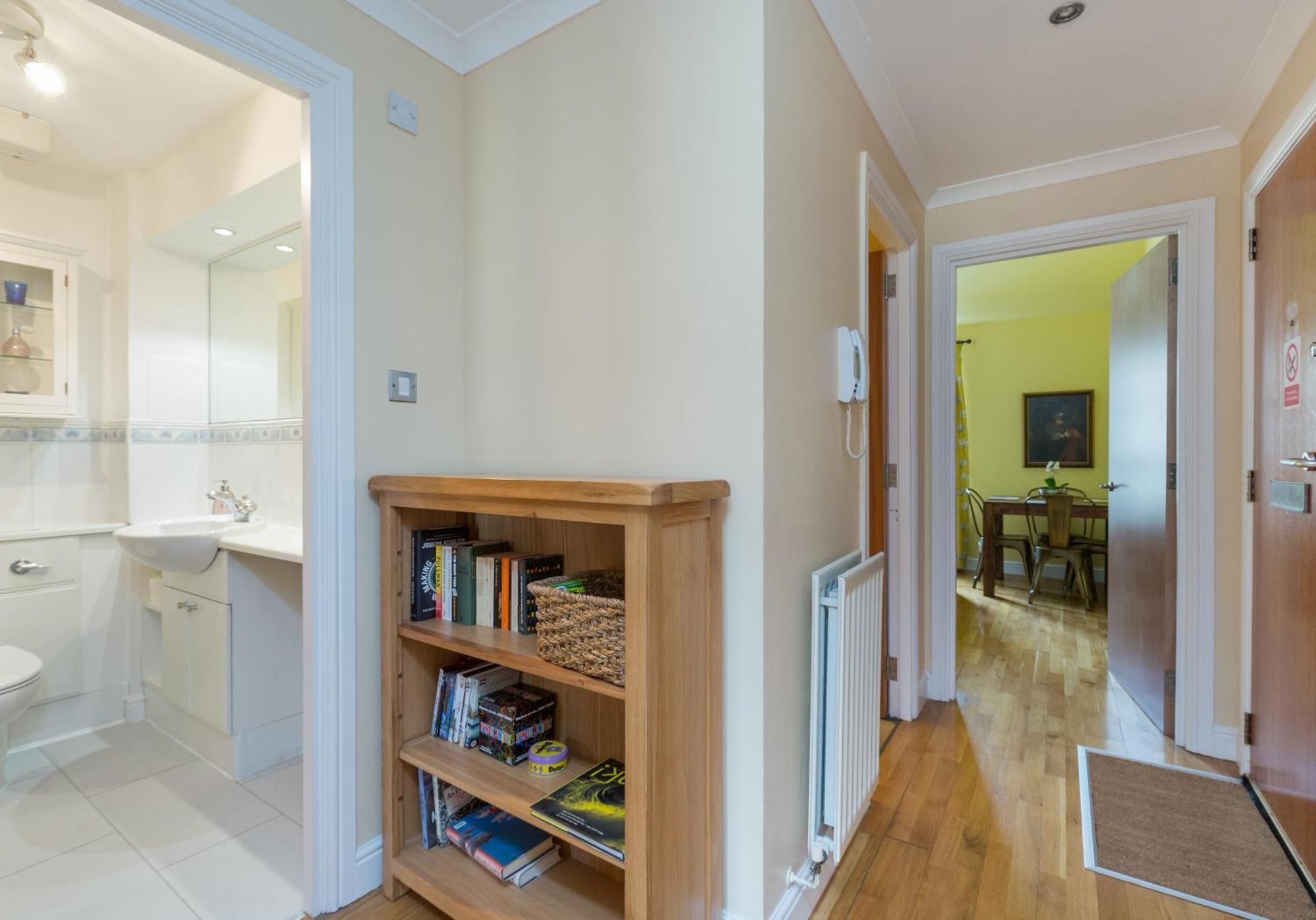 Appartamento Old Tolbooth Wynd - 393 Edimburgo Esterno foto