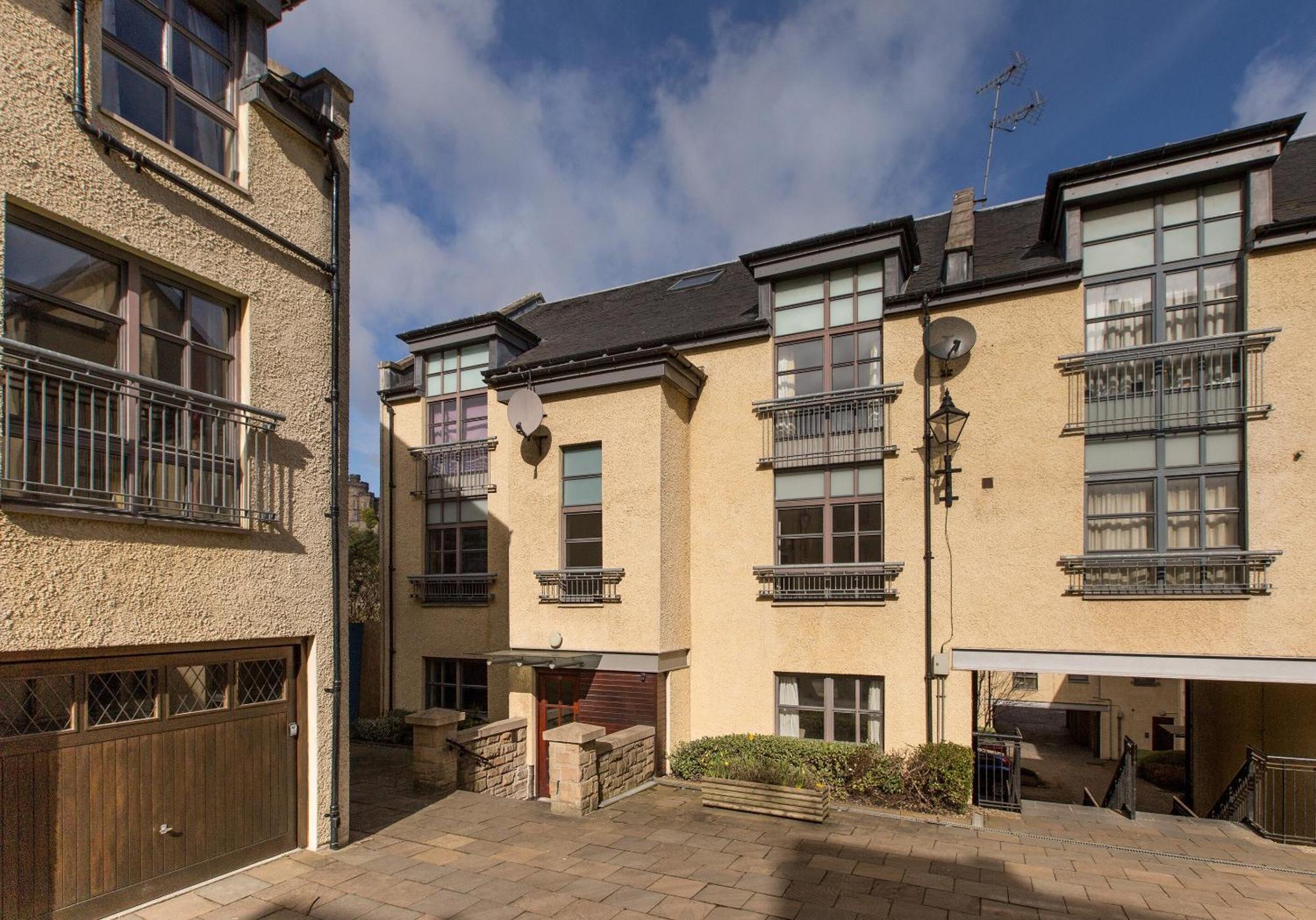 Appartamento Old Tolbooth Wynd - 393 Edimburgo Esterno foto